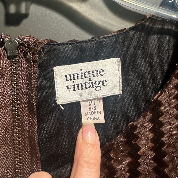 Unique Vintage Brown Zig Zag Velvet Swing Dress - M/6-8 - Picture 4 of 4